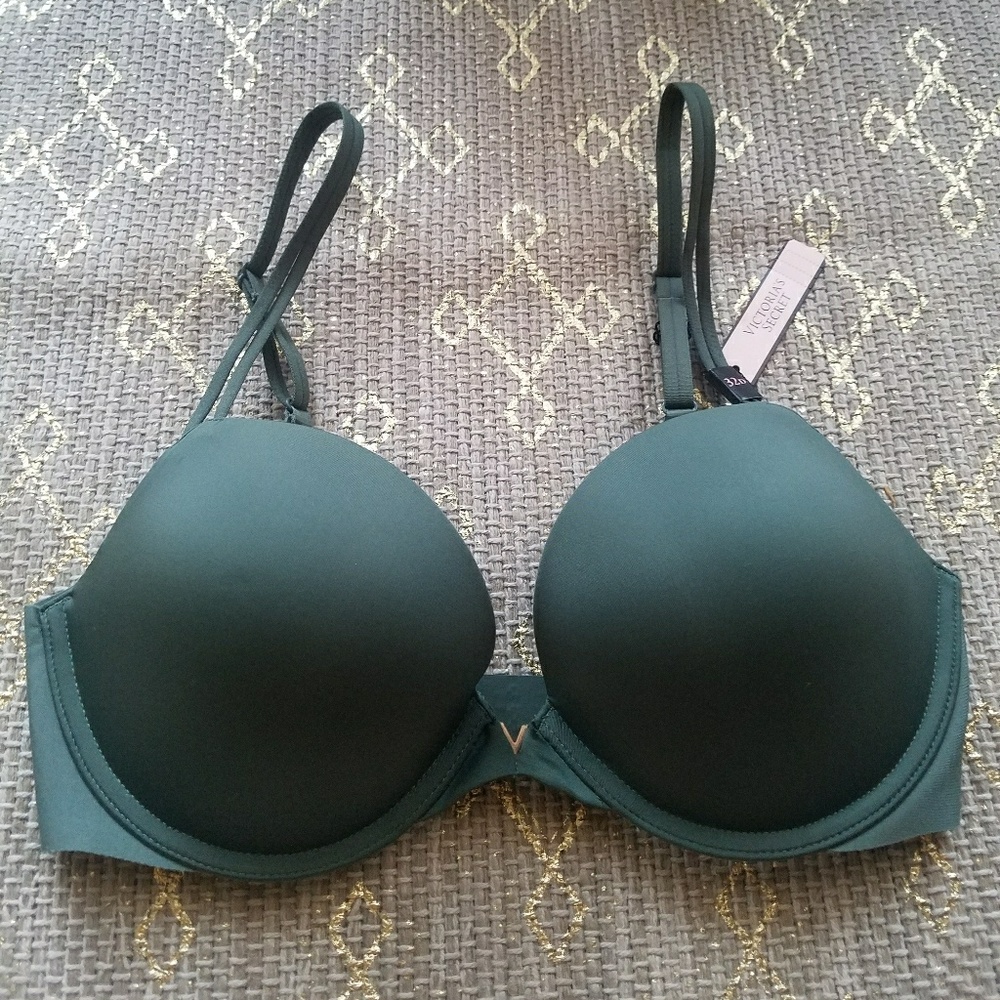 NWT Victoria's Secret push up bra